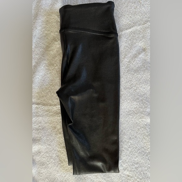 SPANX Faux Leather NEW condition - Picture 5 of 8